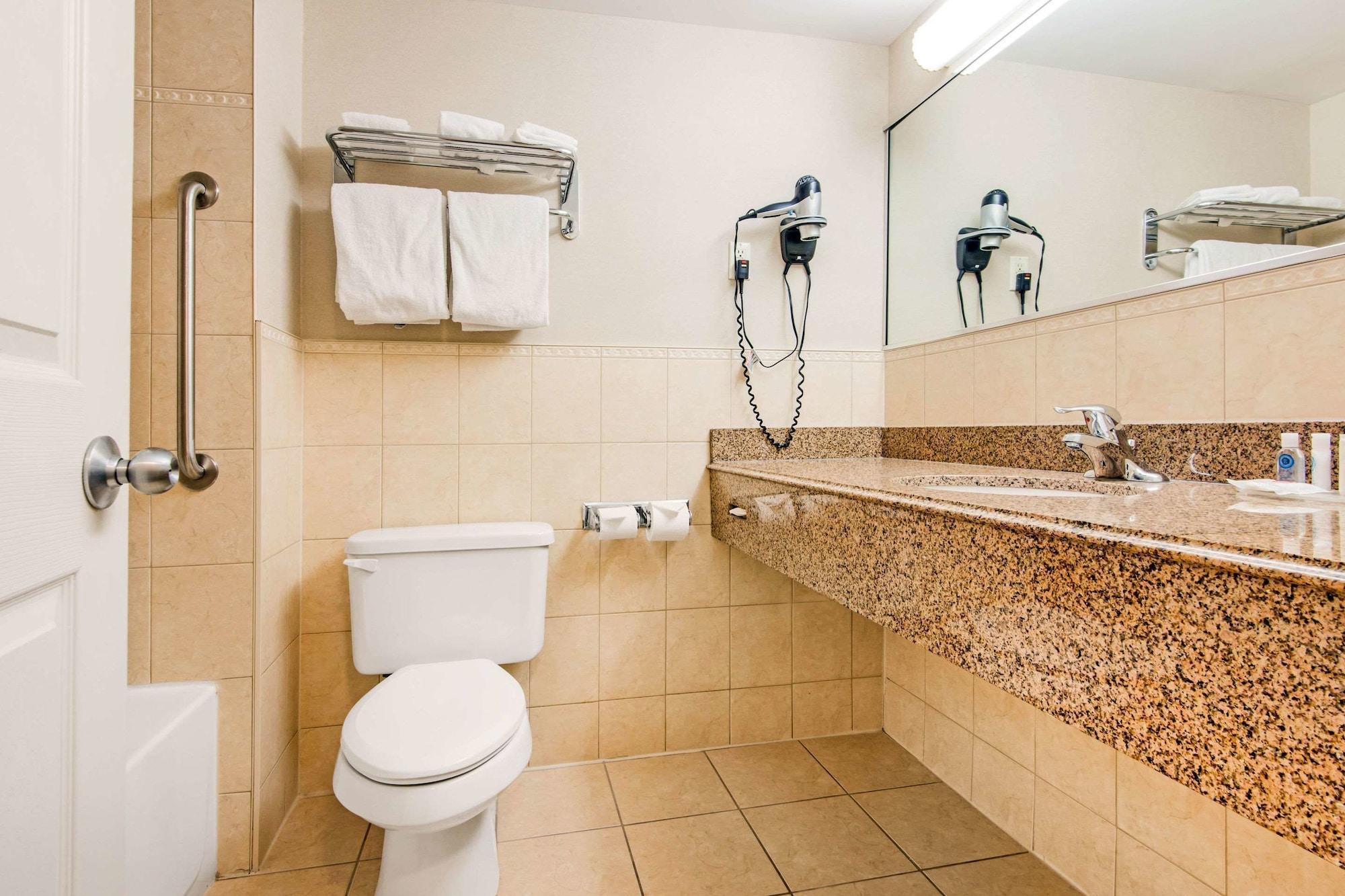 Comfort Inn Fallsview Niagara Falls Exterior photo
